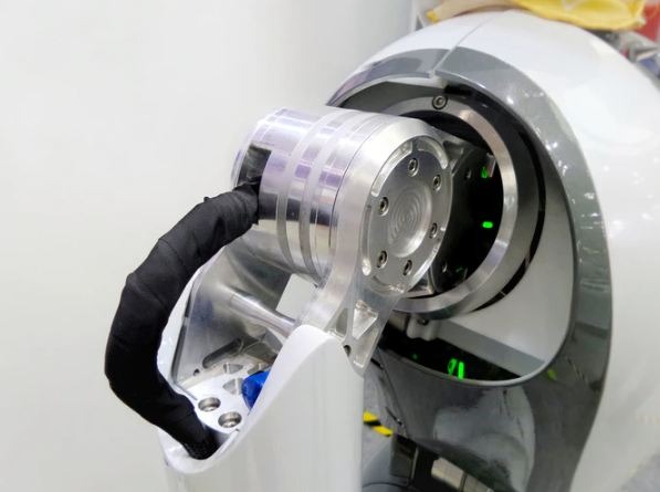 machine that utilizes servo motor
